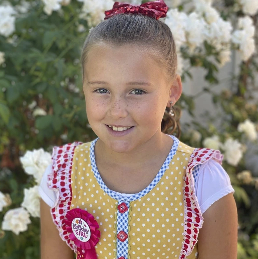 Mackynzie Duggar Fundamentalists Wiki Fandom The dramatic scene unfolded when parents jim bob and michelle duggar were away at a meeting in chicago — with. mackynzie duggar fundamentalists wiki