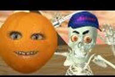 SCARY FACE ☺ 3D animated HALLOWEEN prank ♫ FunVideoTV - Style