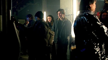 People waiting in line for Replicated Food