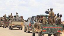 Convoy of Puntland technicals not far from the frontline.