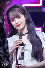 "Girlfriend" Show! Music Core (May 24 2025)