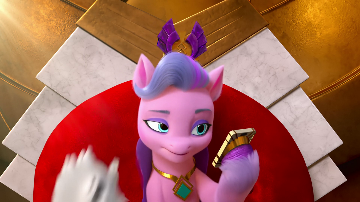 My Little Pony: The Movie' Exclusive: Here's the Toy Version of the New  Pony Queen