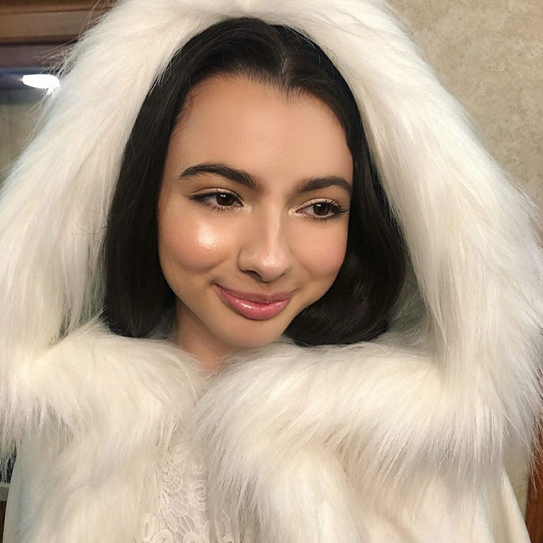 Laura Bretan | The Gabbyrose23 Show! Wiki | Fandom