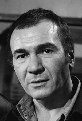 John Colicos profile
