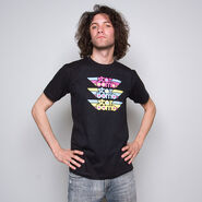 Dan in a Starbomb shirt.