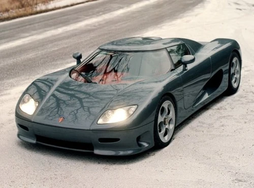 ケーニグセグ CC 2002