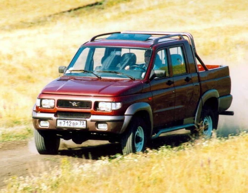 UAZ シンビル (SIMBIR) 2000