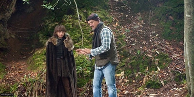 GOT-S1-BEHIND (7).jpg (187 KB)