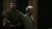 Vale noblemen in Season 1: notice that when men don't wear armor, their formal wear actually has the same primary feature as what noblewomen wear: cape-like open sleeves that loop under the arms and back around to the chest, visually evoking a falcon's wings.