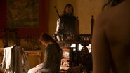 Sansa and Shae are caught by Sandor in "A Man Without Honor."