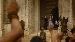 Jofrey Margaery waving S3E4