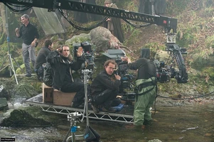 GOT-S1-BEHIND (1).jpg (219 KB)