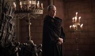 Qyburn-Kings-Landing-Throne-Room-Season-8