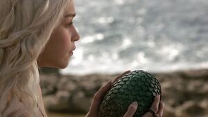 101 Daenerys erhält Dracheneier