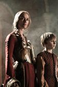 Promotional photo of Cersei and Tommen in "Blackwater".