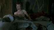 Theon wakes