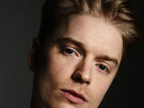 Freddie Fox