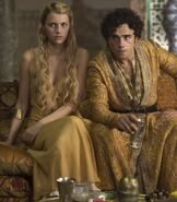 509 Trystane and Myrcella in Dornish dress