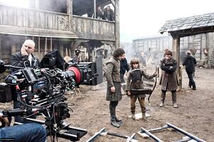 GOT-S1-BEHIND (4)