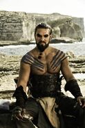 Drogo fearlessly fights bare-chested for greater mobility, but he does wear basic leather armor straps over the vulnerable region of his abdomen.