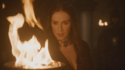 Melisandre burns the letter