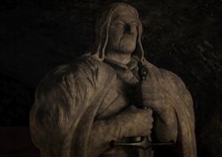 702-Eddard's-statue-in-the-crypt