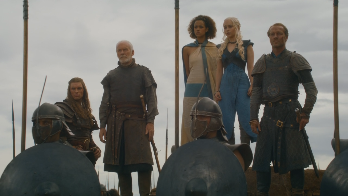 Barristan waiting with daenerys and co.png