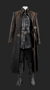 Aemond Targaryen's outfit