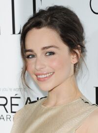 Emilia-Clarke(1)