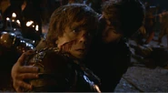 Tyrion bị Hiệp Mandon Moore chém thương.