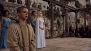 Missandei continued to wear the variant style in episode 5.2, but Daenerys is now wearing the main Season 5 style with a V-cut neckline. Missandei doesn't switch to wearing white like Daenerys.