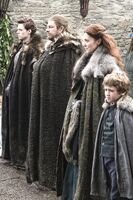 Эддард Старк с семьей 1x01