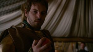 204DerGartenderKnochenRenly1