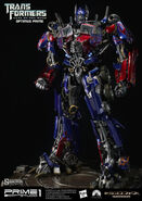 Transformers-dark-of-the-moon-optimus-prime-statue-3 27738.1437991620