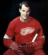 Gordie Howe Dead: Hockey Star Was 88 – The Hollywood Reporter