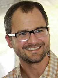 200px-Joshua kilmer 2011