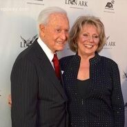 Bob-Barker-and-Nancy-Burnet-animal-defenders-rX1v4E.jpg (41 KB)