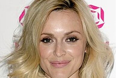 Fearne Cotton announces birth of daughter Honey Krissy Wood