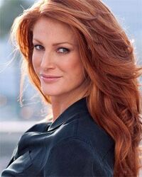 Angie everhart photos