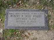 4249189043 90cdc17e8c.jpg (314 KB) Rod Roddy's grave.