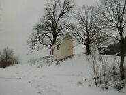 Die Kapelle im Winter von Richtung Tannweiler aus gesehen. Foto:Vexillum, 2010