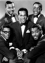 220px-Classic 5 Temptations circa 1965