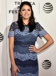 Cecily Strong