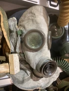 L.F. 40 facepiece with the hood