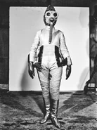 Star Wars set photo of Nabrun Leids with Mk. IV Special T Mic Respirator