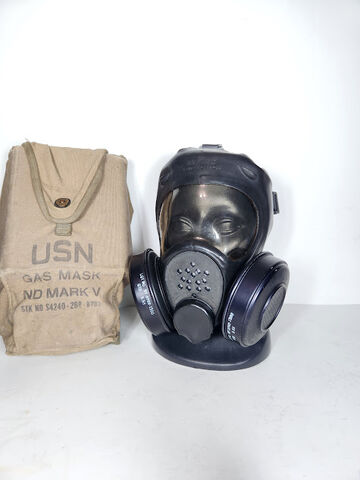 USN軍リアルガスマスク ND MARK V バッグ Vintage 1960s US Navy ND Mark V Gas Mask Military Vietnam