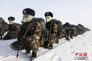 Soldiers of Xinjiang Corps of the Chinese People's Armed Police Force trained with MF-1 in snow