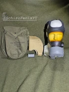 The complete E51R15-11-22R1 kit. The standard kit included: E51R15 face piece, M11 filter canister, fiberboard face form, anti-dim cloth, and the E22R1 carrier.