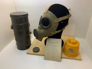 T.33 gas mask, the predecessor of the Pirelli T.35