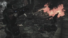 Dom ahuyenta a un Superviviente.